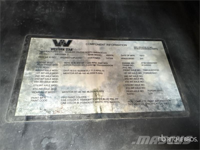 Western Star 4900 6x4 T/A Sleeper Truck Tractor (Inoperable) Влекачи