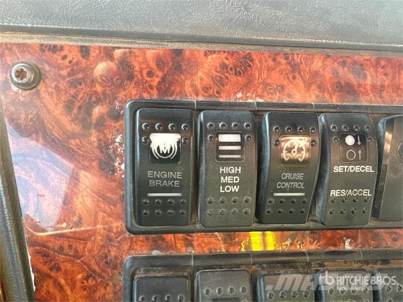 Western Star 4900 6x4 T/A Dump Truck Damperli kamyonlar