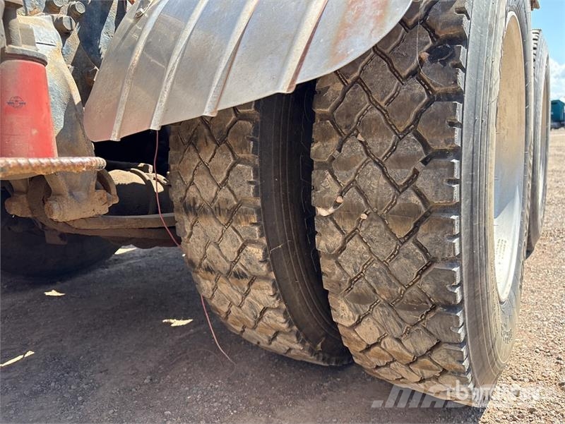 Western Star 4900 6x4 T/A Sleeper Truck Tractor (Inoperable) Dragbilar