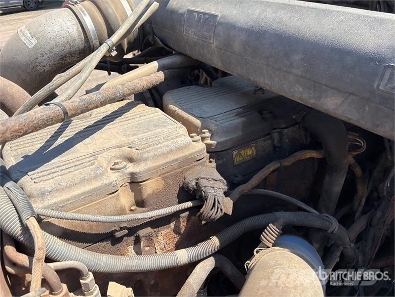 Western Star 4900 6x4 T/A Sleeper Truck Tractor (Inoperable) Dragbilar
