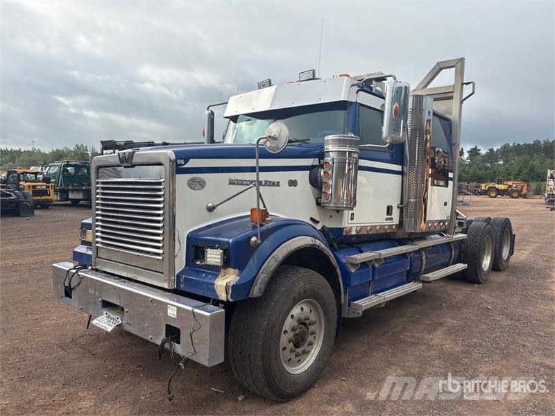 Western Star 4900 6x4 T/A Sleeper Truck Tractor (Inoperable) Влекачи