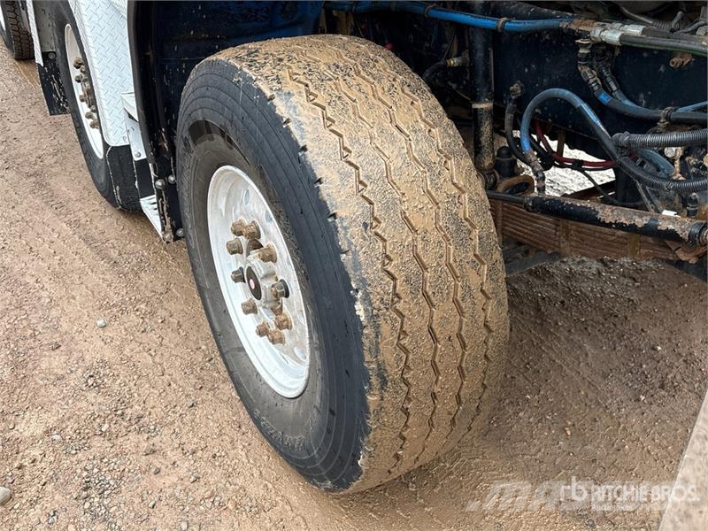 Western Star 4900 8x4 Twin-Steer T/A Dump Truck Kiperi kamioni
