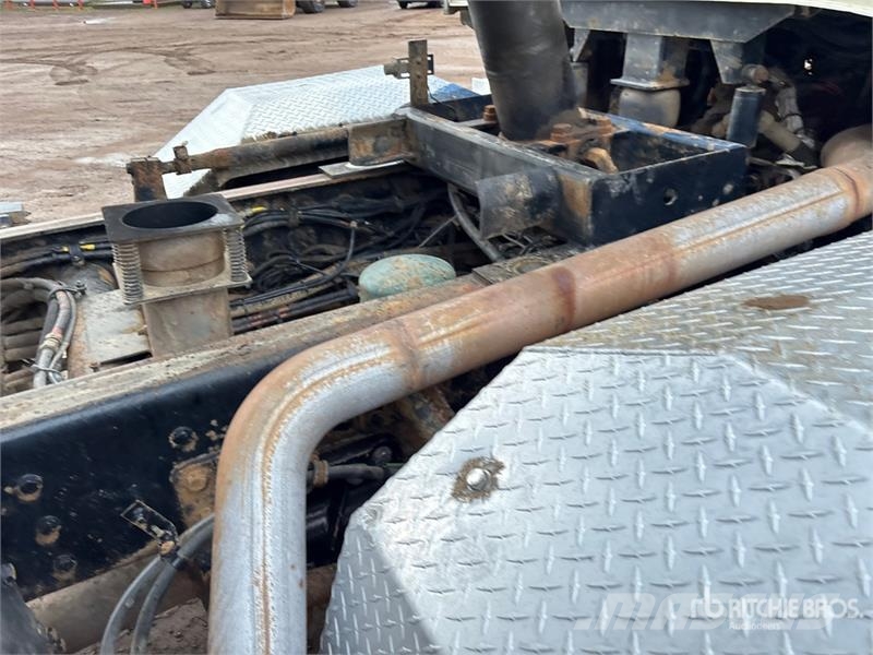 Western Star 4900 8x4 Twin-Steer T/A Dump Truck Kiperi kamioni