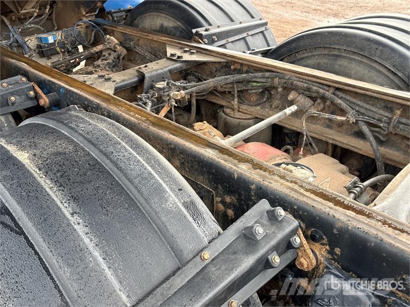 Western Star 4900 8x4 Twin-Steer T/A Dump Truck Kiperi kamioni