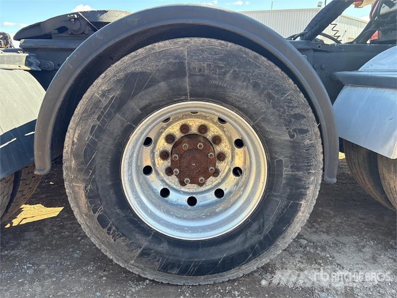 Western Star 4900FA 8x4 Tri/A Sleeper Truck Tractor Trekkers