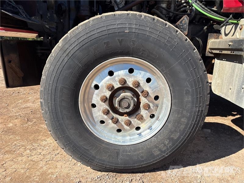 Western Star 4900FA 8x4 Tri/A Sleeper Truck Tractor Trekkers