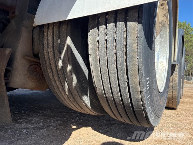 Western Star 4900FA 8x4 Tri/A Sleeper Truck Tractor Trekkers