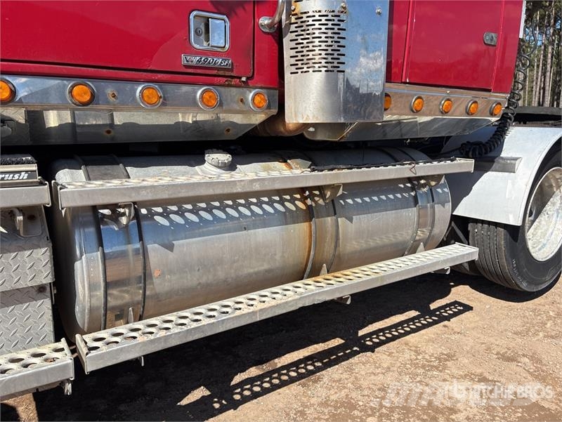 Western Star 4900FA 8x4 Tri/A Sleeper Truck Tractor Trekkers
