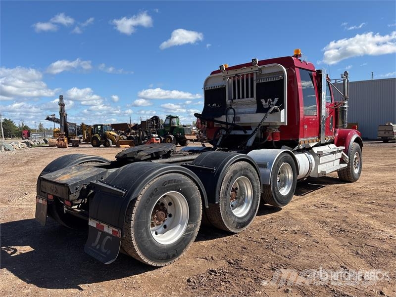 Western Star 4900FA 8x4 Tri/A Sleeper Truck Tractor Trekkers