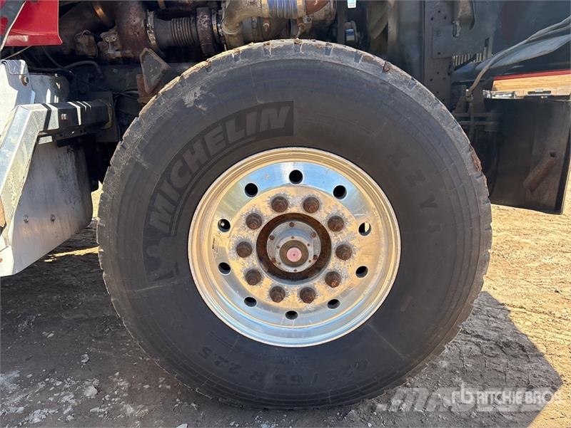 Western Star 4900FA 8x4 Tri/A Sleeper Truck Tractor Trekkers