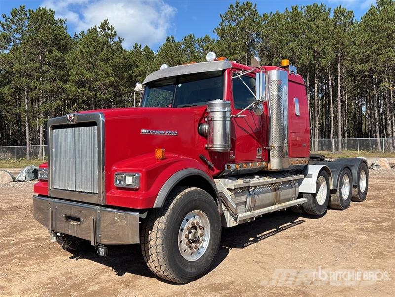 Western Star 4900FA 8x4 Tri/A Sleeper Truck Tractor Trekkers