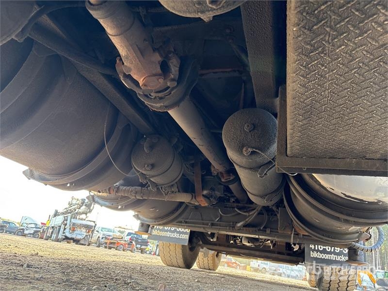 Western Star PM 47524 PX 9489 lb Knuckle Boom on Western Star Camioane cu macara