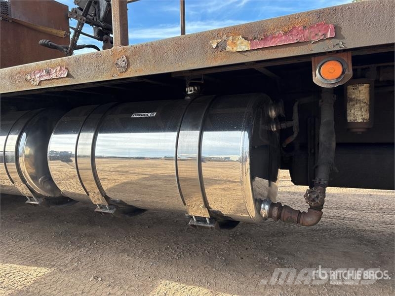 Western Star PM 47524 PX 9489 lb Knuckle Boom on Western Star Camioane cu macara
