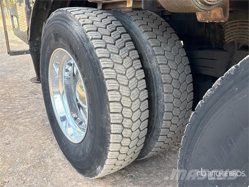 Western Star PM 47524 PX 9489 lb Knuckle Boom on Western Star Camioane cu macara