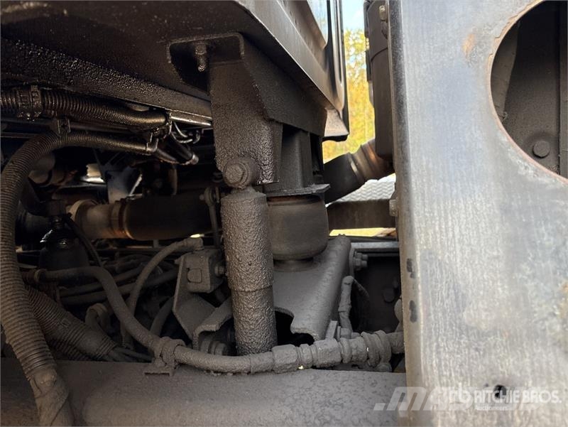 Western Star PM 47524 PX 9489 lb Knuckle Boom on Western Star Camioane cu macara