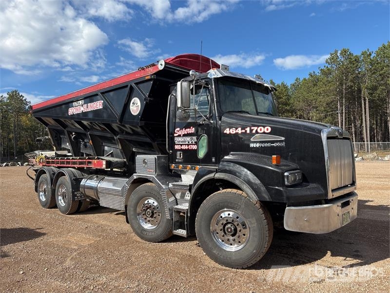 Western Star Stone Slinger Ultra 20 on  Western Star 4800TS 8x4 ماكينات الحصاة والخرسانة
