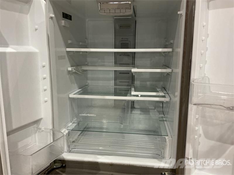  Whirlpool WRF560SFYM05 Refrigerator Drugi deli
