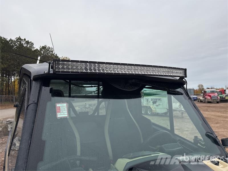 Yamaha WOLVERINE RMAX 1000 4x4 Utility Vehicle Підсобні машини