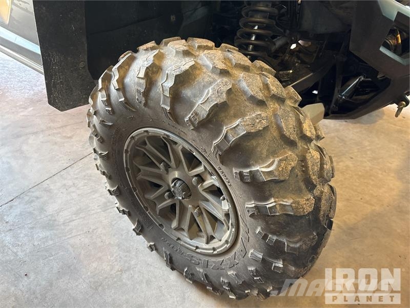 Yamaha YXE1000 4x4 Side By Side Automobili