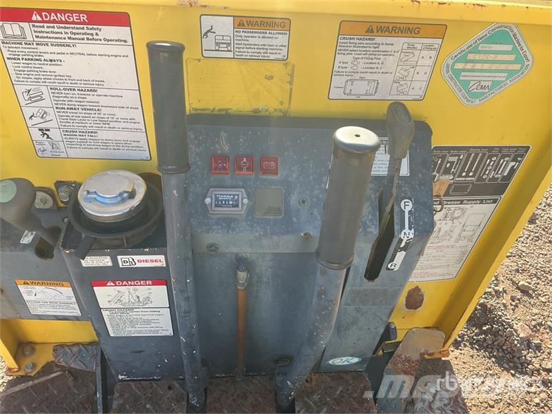 Yanmar C12R Crawler Dumper Site dumpers