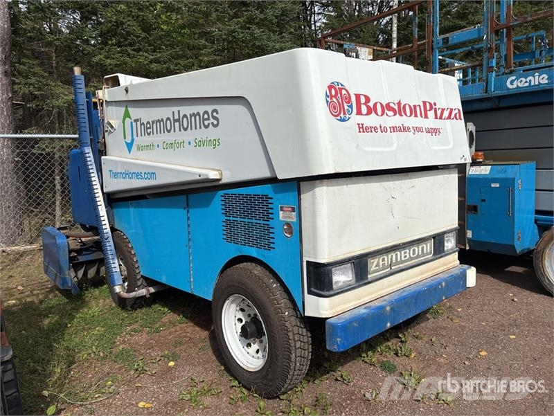 Zamboni Ice Resurfacer (Inoperable) Muud teekoristamise ja lumekoristamise masinad