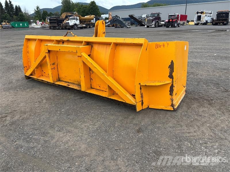  0 ft 14 in Snow Pusher Sneeuwschuivers en -ploegen