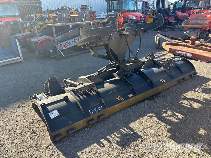 10 ft Snow Plow Снежные отвалы и плуги
