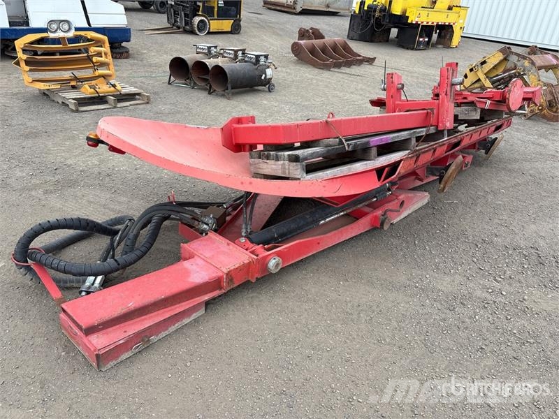 10 ft Snow Wing - Fits Cat 16M Ostale poljoprivredne mašine