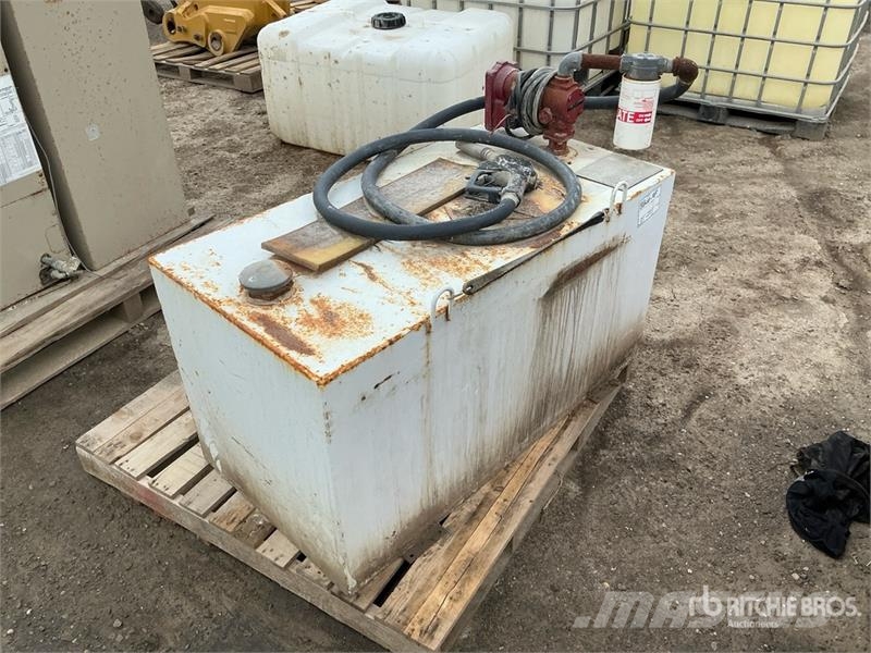  100 gal Steel Fuel Tank Fuel and additive tanks