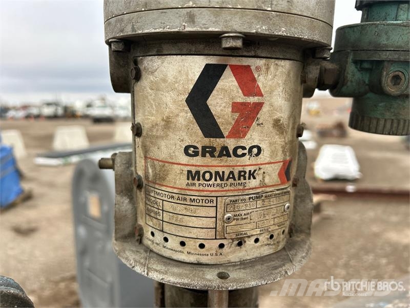  1000 L Oil Tank Fuel and additive tanks
