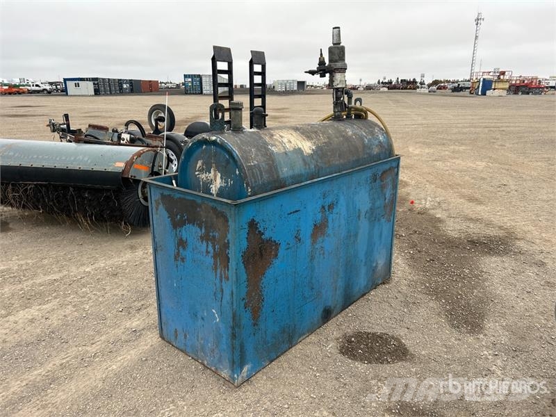 1000 L Oil Tank Fuel and additive tanks