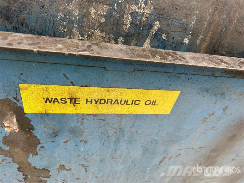  1000 L Oil Tank Fuel and additive tanks