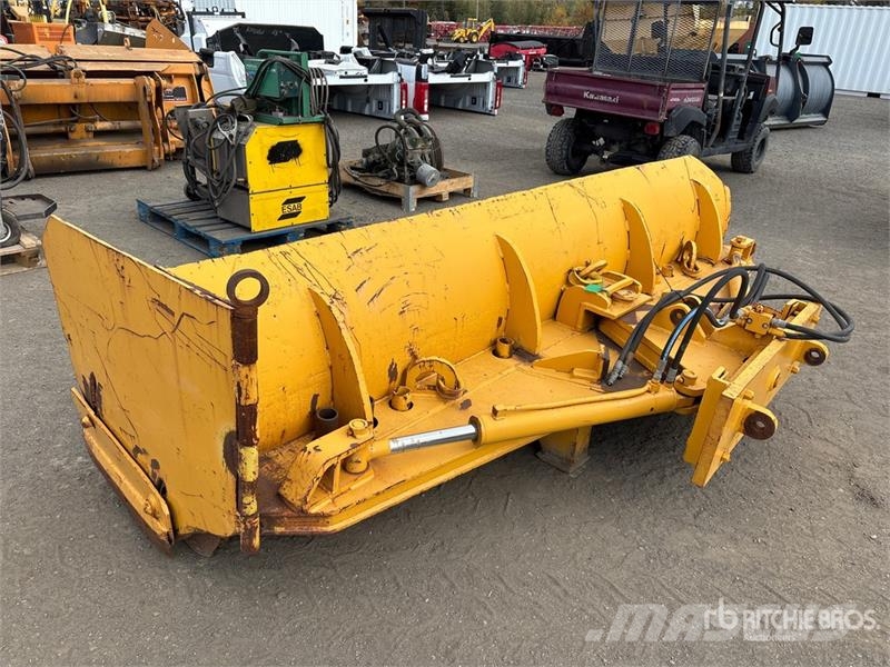 11 ft 2 in 2-Point Reversible Plow محاريث عكسية