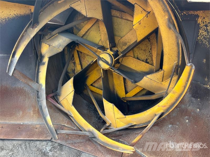 11 ft Snow Blower - Fits Wheel Loader Dezapezitoare