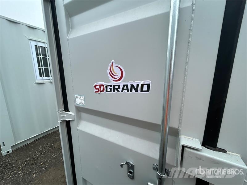 11 ft Storage Container Varastokontit