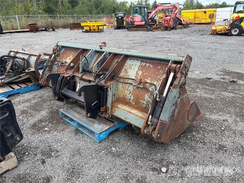 110 in Multi-Purpose Wheel Loader Bucket Kanalak