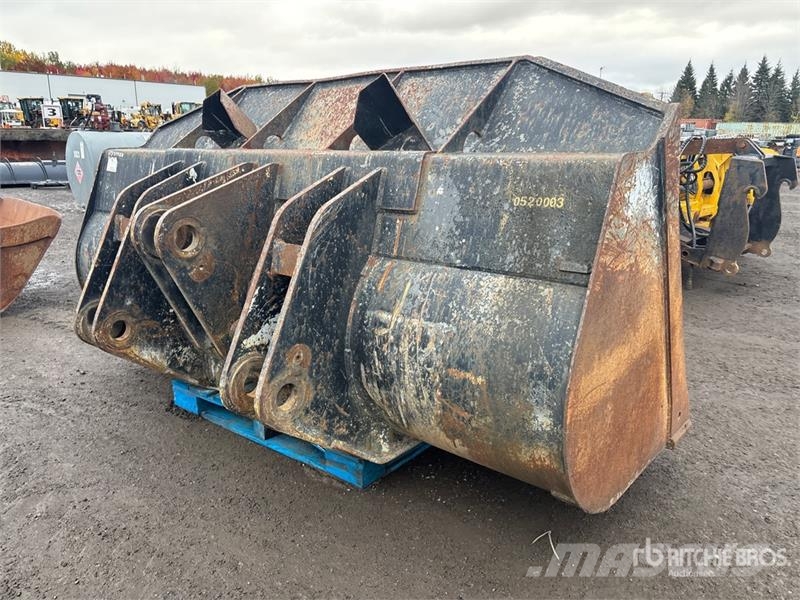 112 in 4 cyd Wheel Loader Bucket - Fits Case Kašike / Korpe