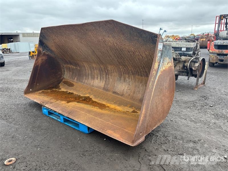 112 in 4 cyd Wheel Loader Bucket - Fits Case Kašike / Korpe