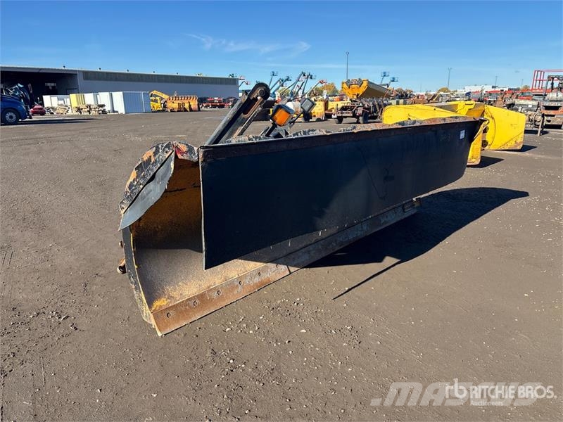12 ft Hydraulic Reversing Snow Plow - Fits Truck Snøploger- og skjær