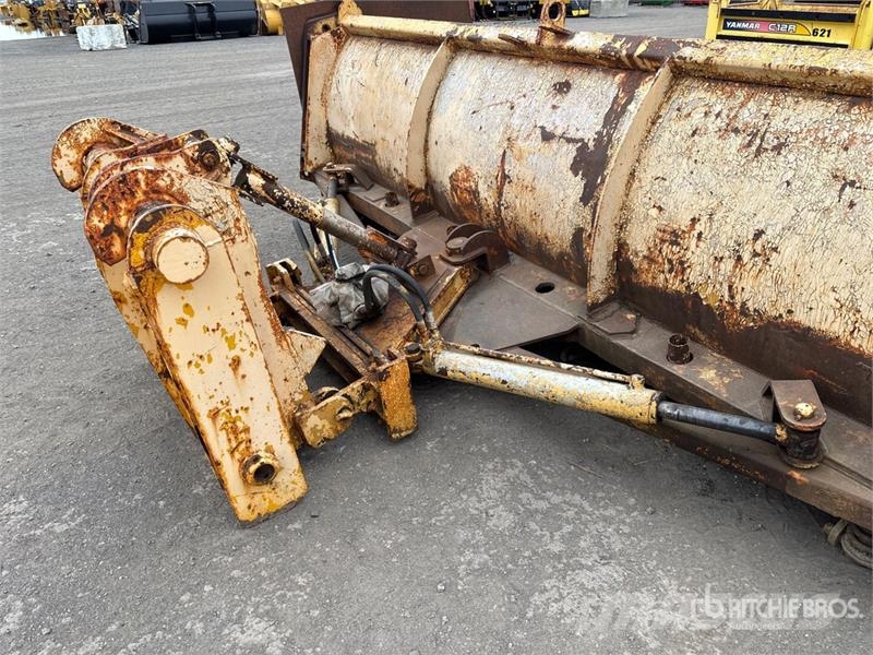 12 ft Hydraulic Reversing Snow Pusher - Fits Wheel Lumiaurat
