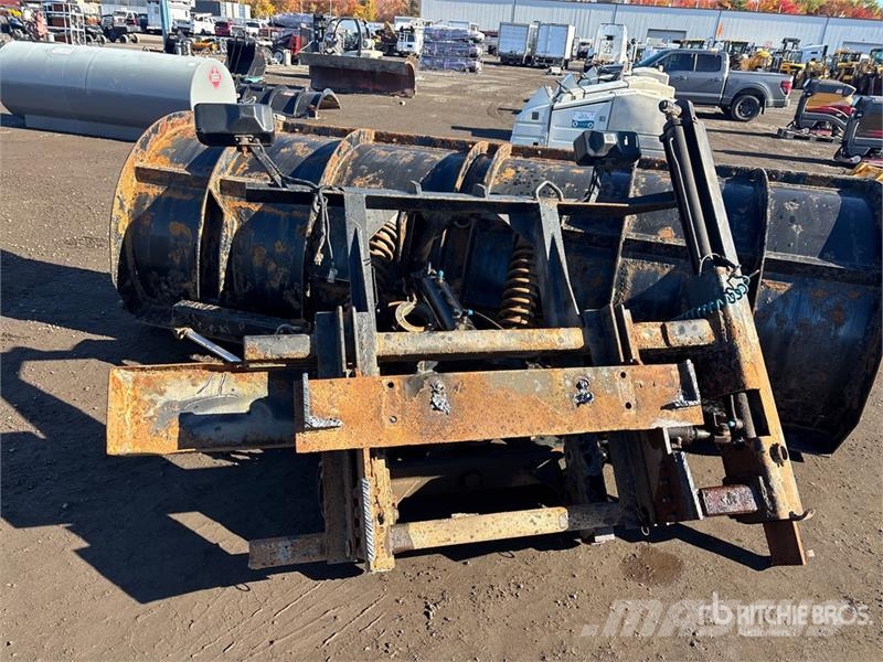 12 ft Hydraulic Reversing Snow Plow - Fits Truck Snøploger- og skjær