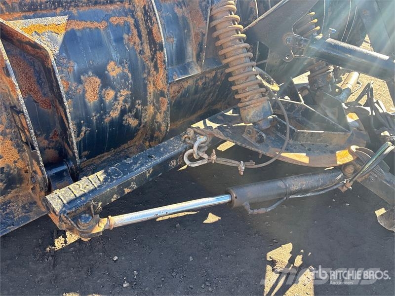 12 ft Hydraulic Reversing Snow Plow - Fits Truck Snøploger- og skjær