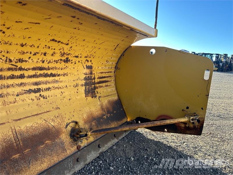  12 ft Snow Plow حراثات ونصول الجليد