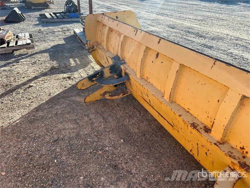  12 ft Snow Pusher Chasse neige