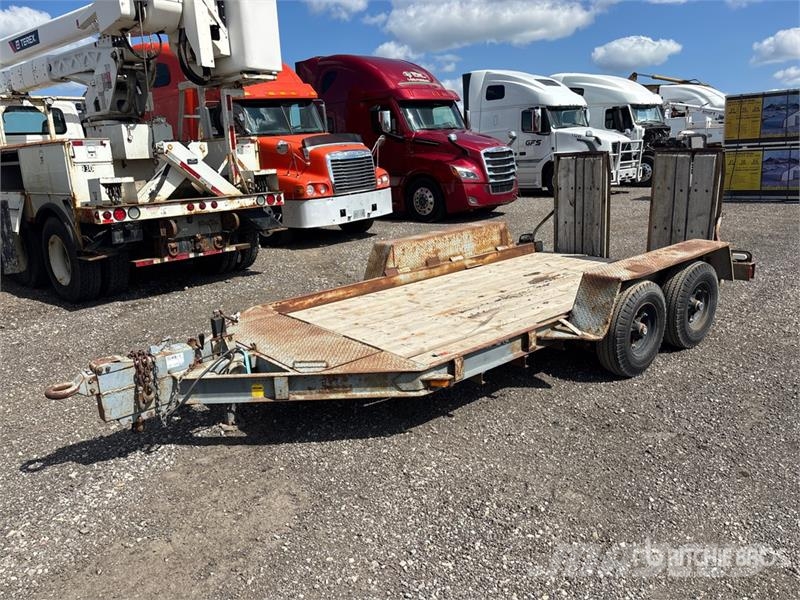 12 ft T/A Equipment Trailer Remolques para transporte de vehículos