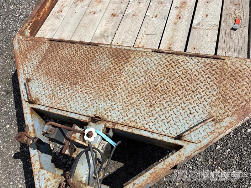 12 ft T/A Equipment Trailer Remolques para transporte de vehículos