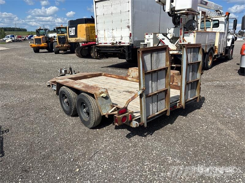 12 ft T/A Equipment Trailer Remolques para transporte de vehículos