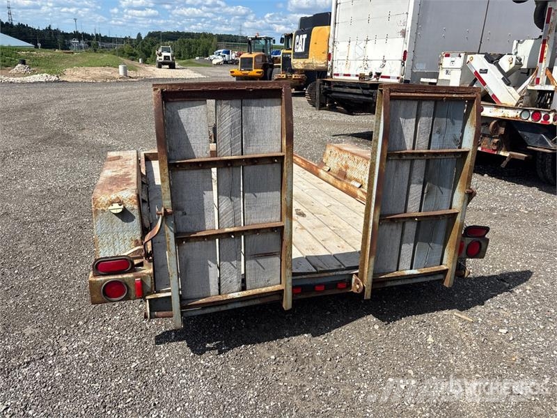 12 ft T/A Equipment Trailer Remolques para transporte de vehículos
