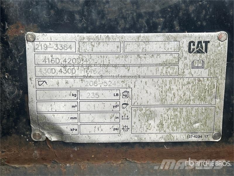  12 in Backhoe Loader Bucket - Fits Cat 420 挖斗