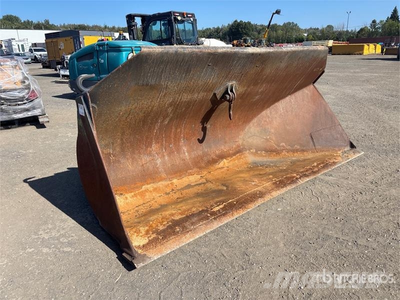  124 in Q/C Side Dump Wheel Loader Bucket 버켓